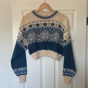Norwear Icelandic made cropped wool sweater size medium